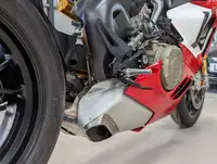 2023 Ducati Panigale V4R 998cc-For Sale