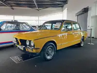 Vanguards 1/43 - Triumph Dolomite 1500HL 1975 (VA05311) - Jaune Sandglow, Neuf