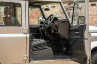 2015 Land Rover Defender 110 XS Station Wagon-Sold