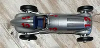 Mercedes-Benz W125 1937 1:18th Scale CMC M-052 LE 2091/3000-For Sale