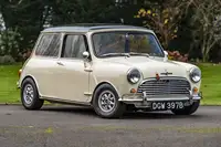 Morris Mini Cooper 1275 MK3 & Mini 2台セット Morris Mini Cooper 1275 MK3 & Mini 2台セット - メルカリ