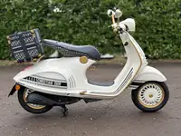 2021 Vespa 946 Christian Dior 124cc-Sold