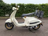 2021 Vespa 946 Christian Dior 124cc-Sold