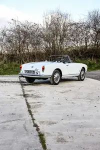 1963 Alfa Romeo Giulia Spider 1600 (Tipo 101.23)-Sold