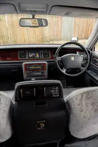 2001 Toyota Century V12-Sold