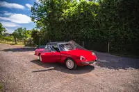 1975 Alfa Romeo 2000 Spider Veloce-Sold