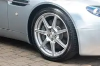 2006 Aston Martin V8 Vantage é-Sold