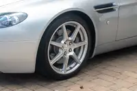 2006 Aston Martin V8 Vantage é-Sold