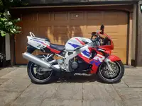 1997 Honda Fireblade CBR 900 RR-V-Sold