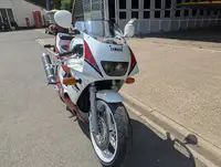1995 Yamaha FZR 400RR 399cc-Sold