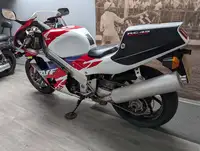 1998 Honda RVF750 RC45 749cc-For Sale