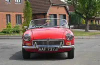 1970 MG B Roadster - Auto-For Sale