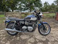 2009 Triumph Bonneville SE  865cc 306 miles-For Sale