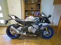 2016 Yamaha YZF R1M 998cc -For Sale