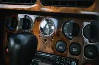 2001 Aston Martin DB7 Vantage V12 Coupé-Sold