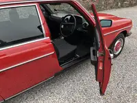 1983 Mercedes-Benz 200 (W123)-For Sale