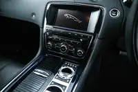 2013 Jaguar XJ 2.0 i4 Premium Luxury LWB - 250 miles from ne-For Sale
