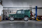 1999 Land Rover Defender 90 Td5 - fully restored/magazine fe-Auction Lot