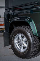 1999 Land Rover Defender 90 Td5 - fully restored/magazine fe-Auction Lot