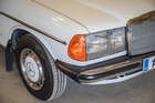 1984 Mercedes-Benz (W123) 200 Saloon