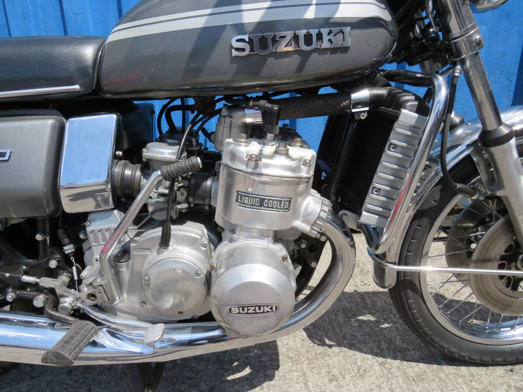 1975 Suzuki GT750M 738cc-Sold