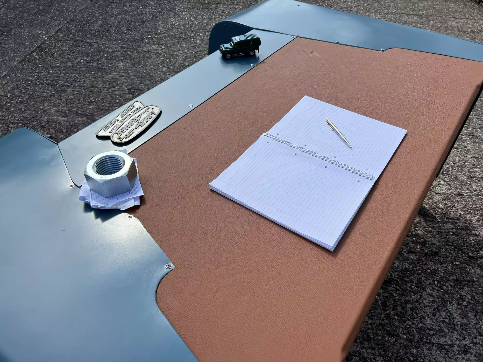 New Bespoke Land Rover Desk With Leather Top