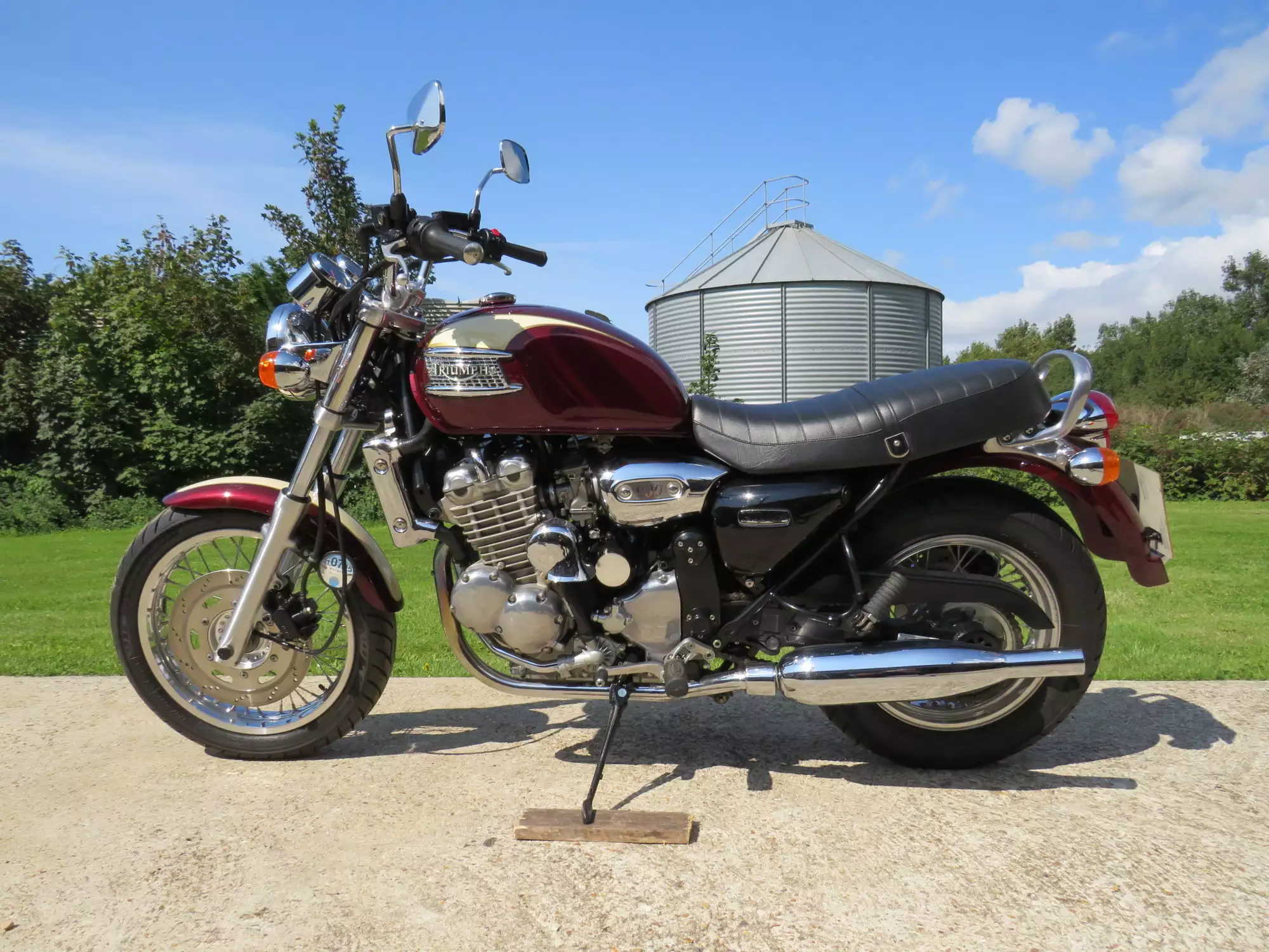 1995 Triumph 900 Thunderbird 885cc-Sold