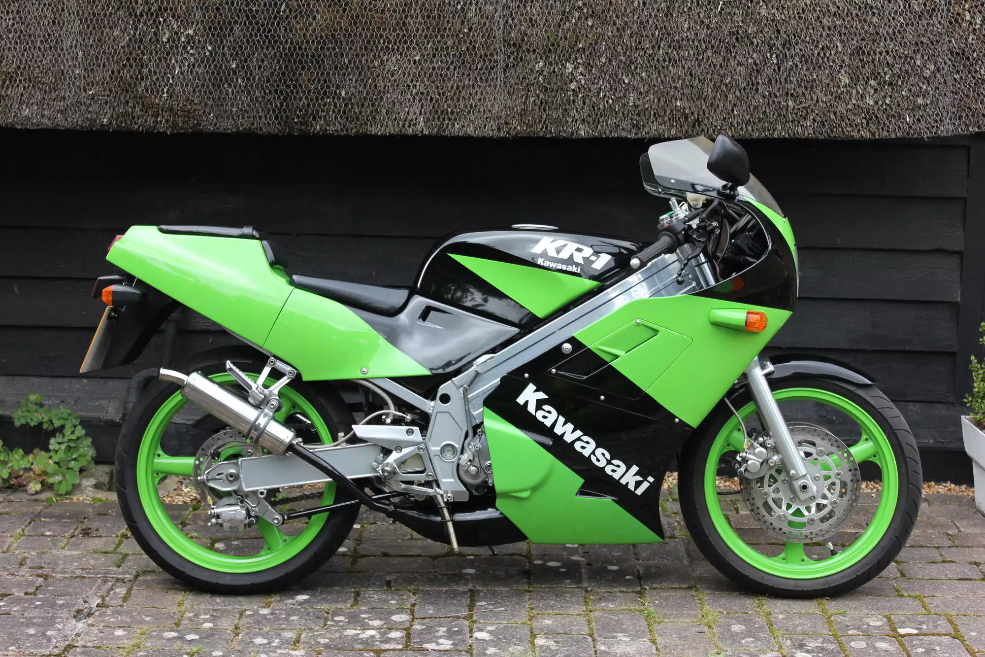 Iconic Auctioneers | 1989 Kawasaki 250 KR1 248cc-Sold