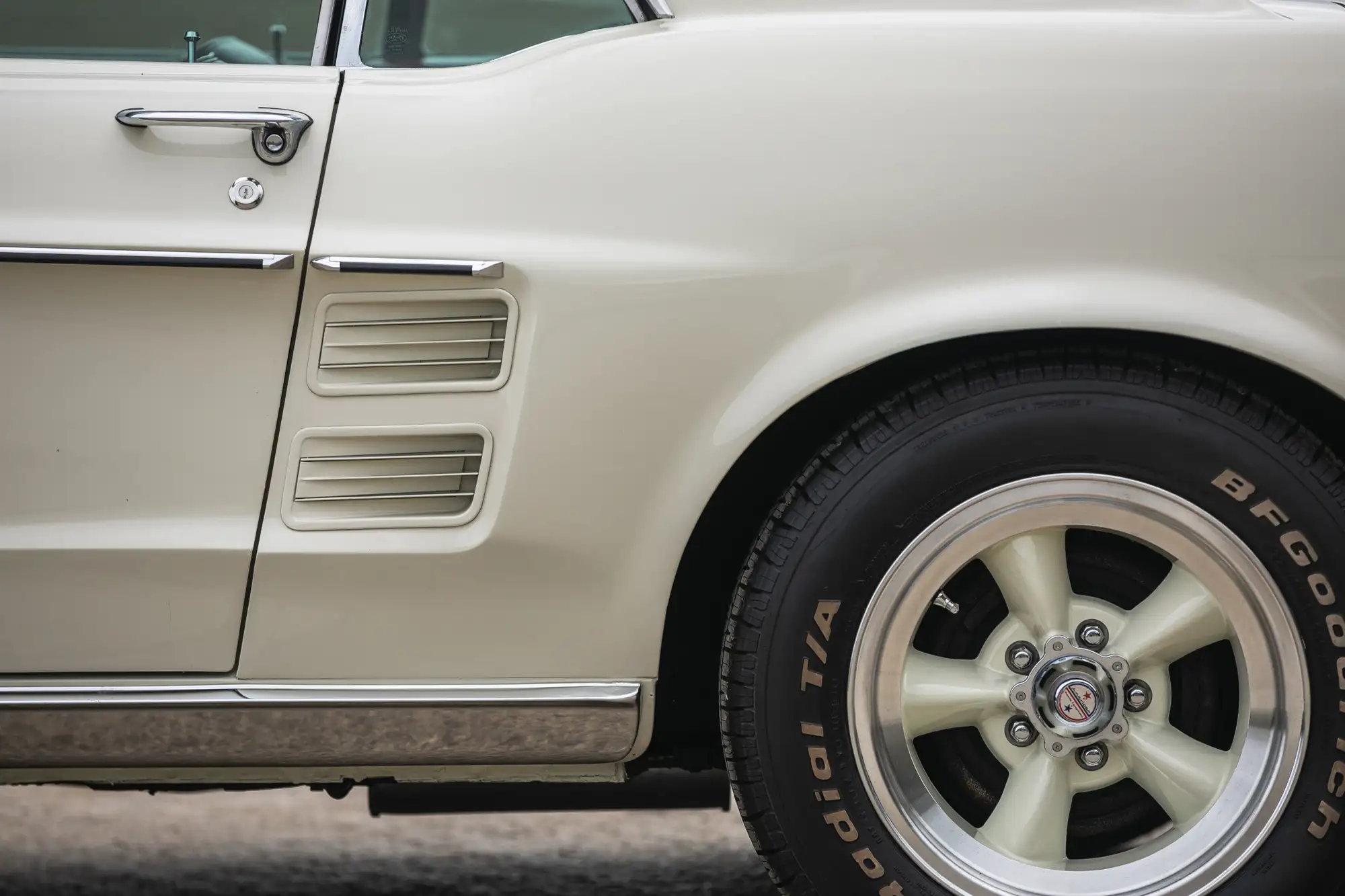 1967 Ford Mustang Coupe 289-Sold