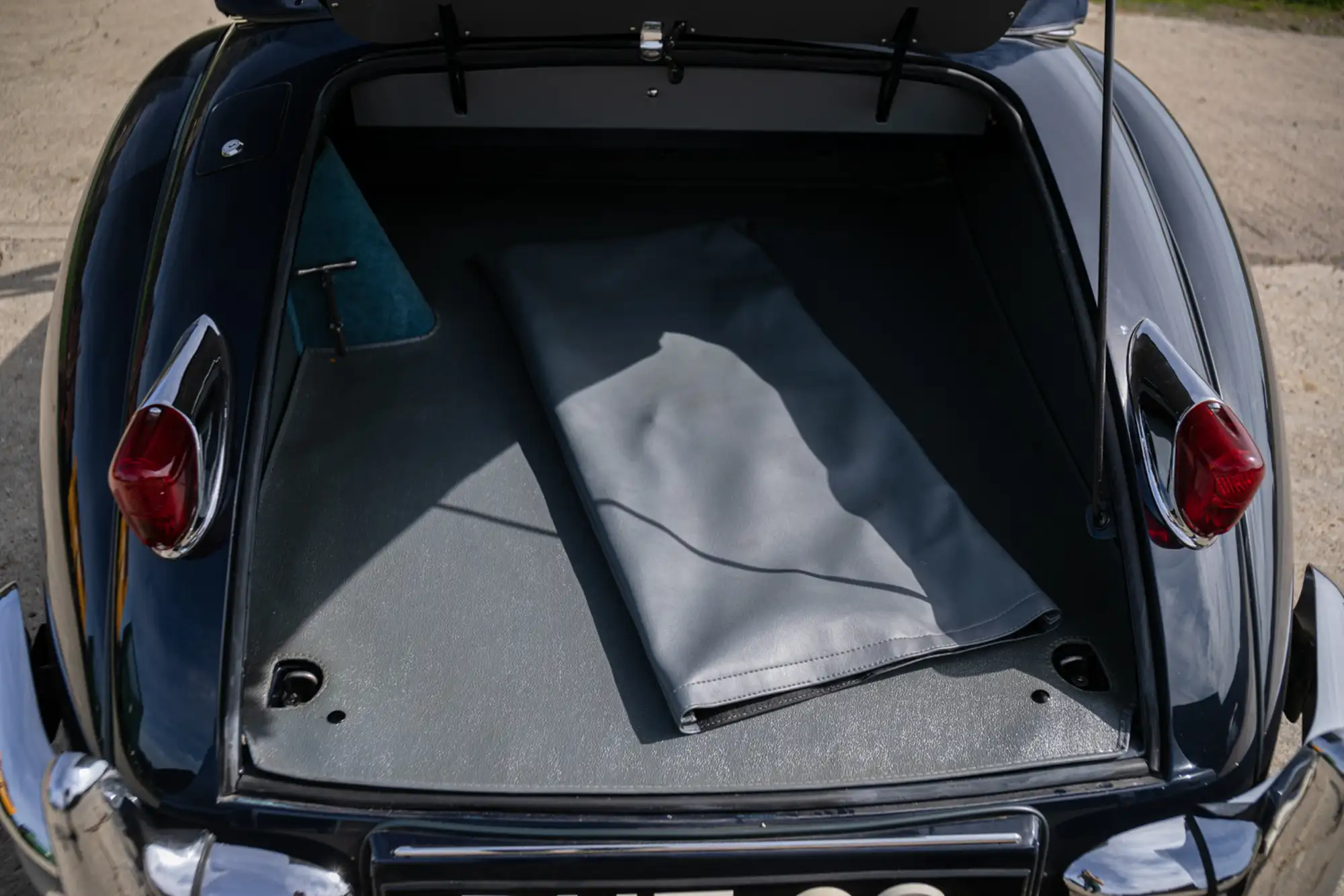 1955 Jaguar XK140 Drophead Coupé-Sold