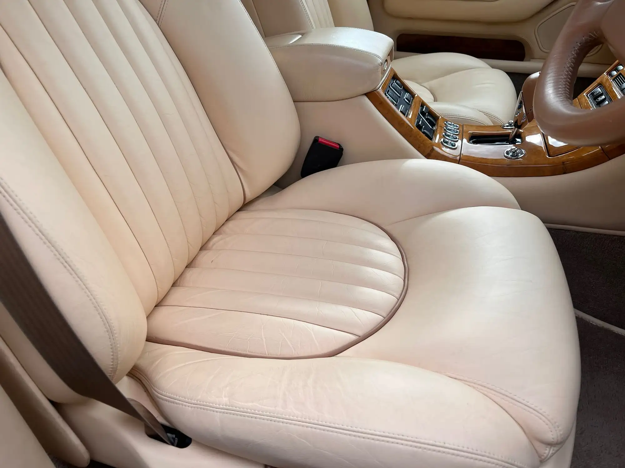 2000 Bentley Arnage - 36,000 miles & Just One Former Keeper-Sold