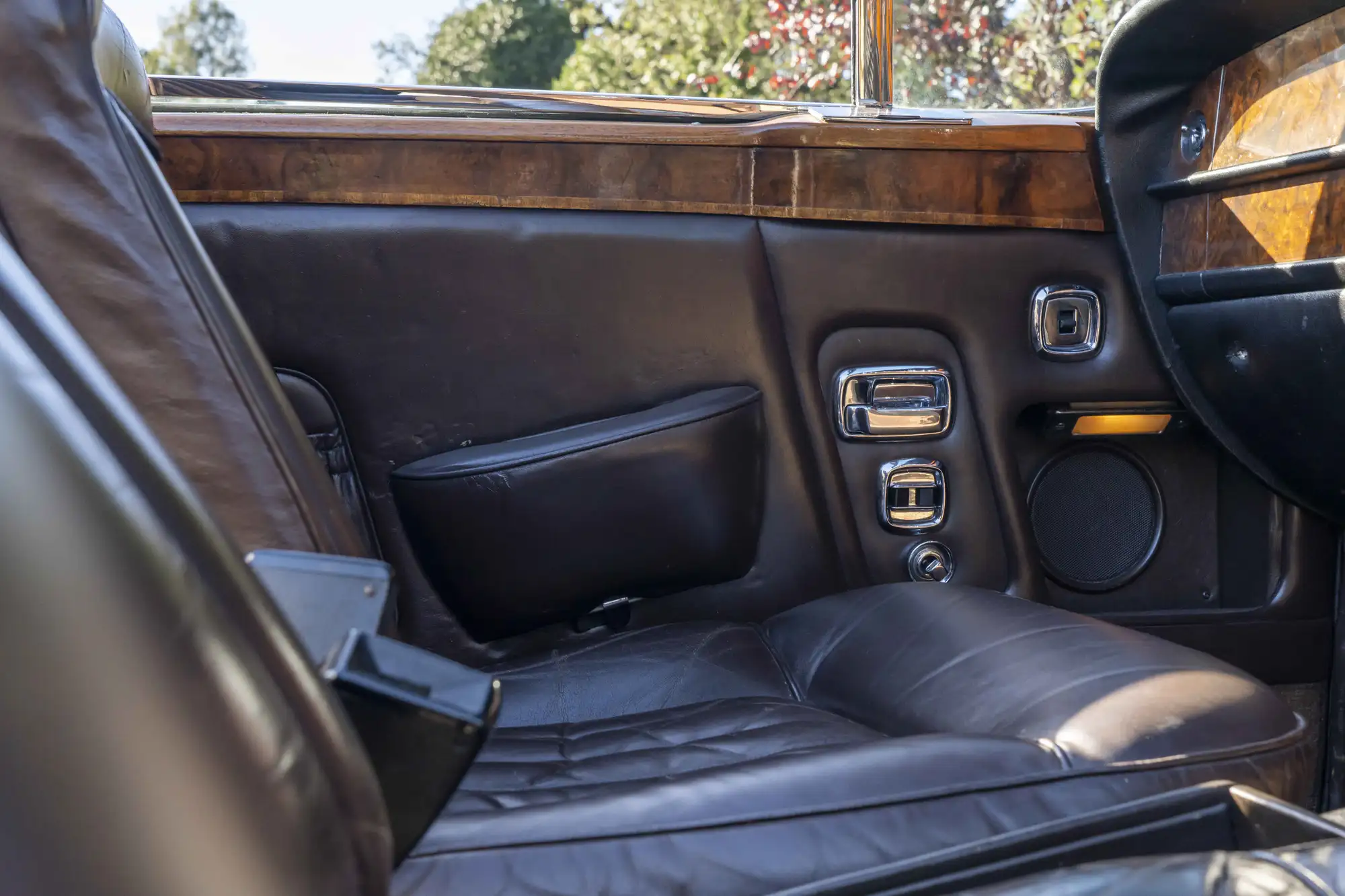 1976 Rolls-Royce Corniche Convertible-For Sale