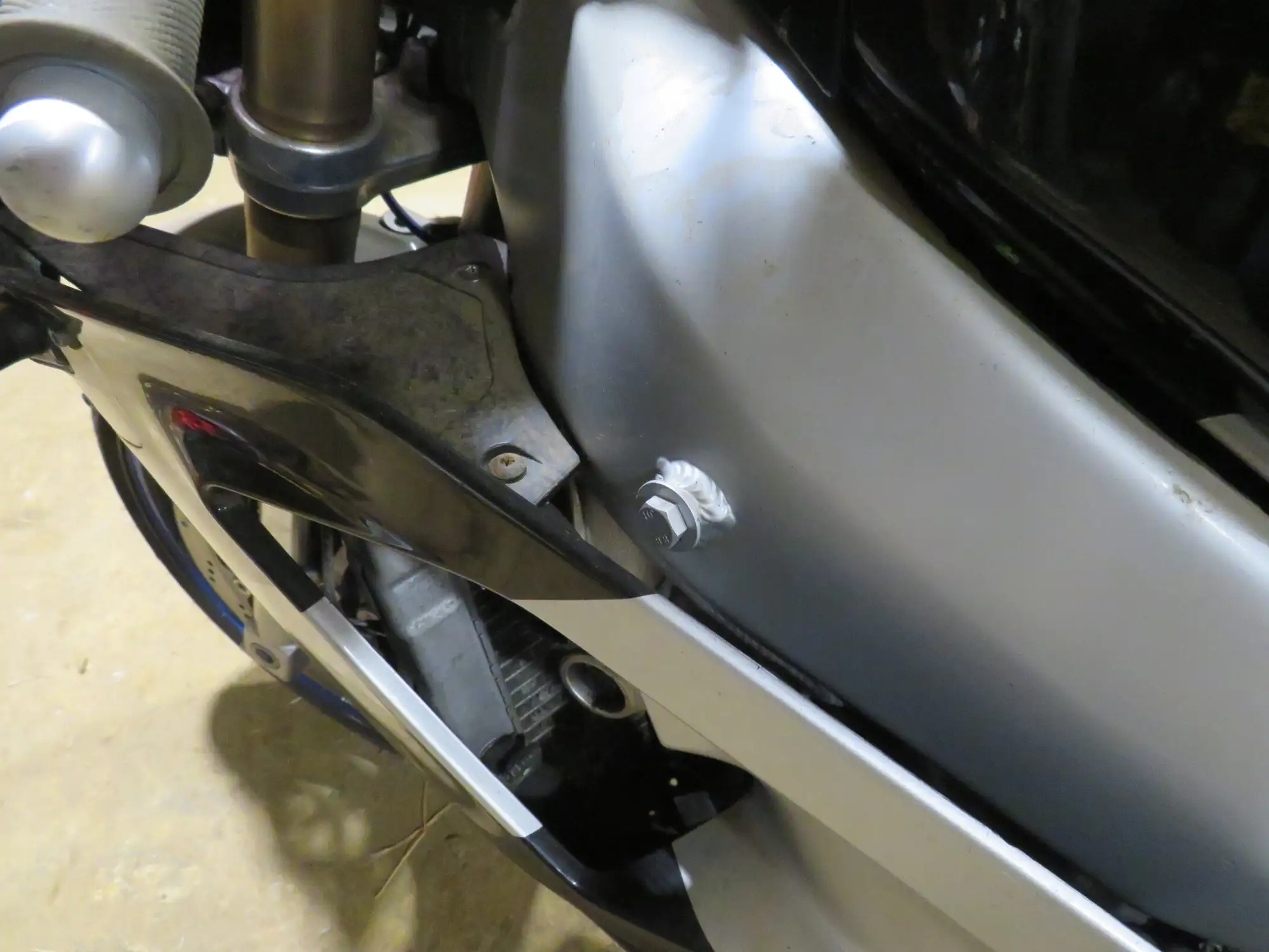 1999 Kawasaki ZXR400 398cc-Sold