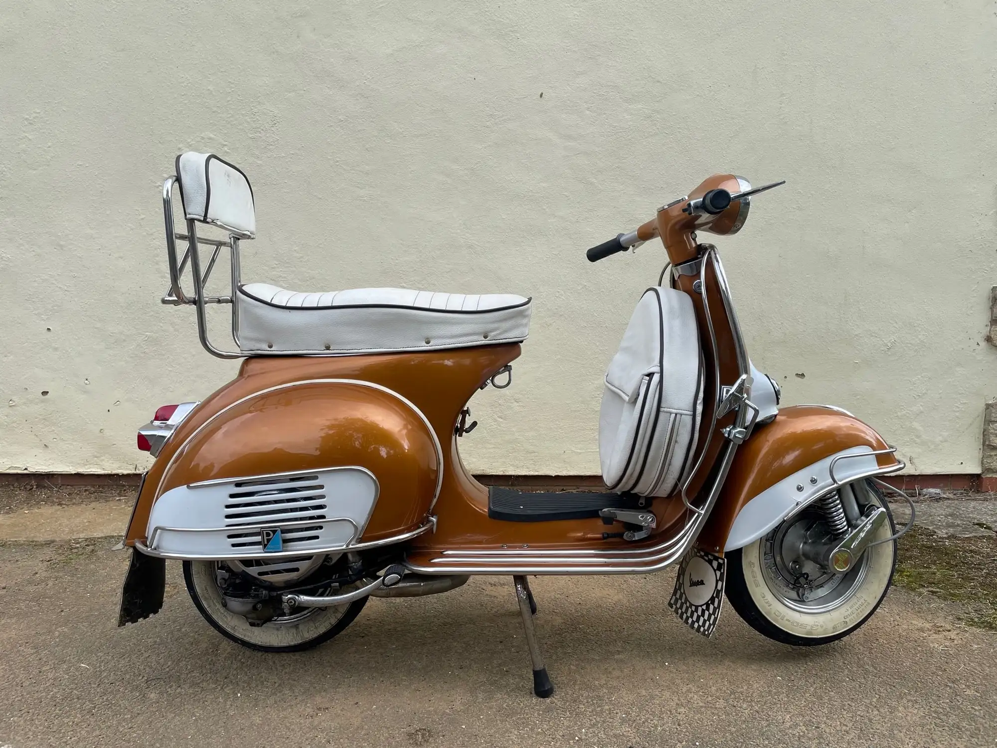 vespa studium製　made in gt Britain 10 collectible scooters you definitely need in your life