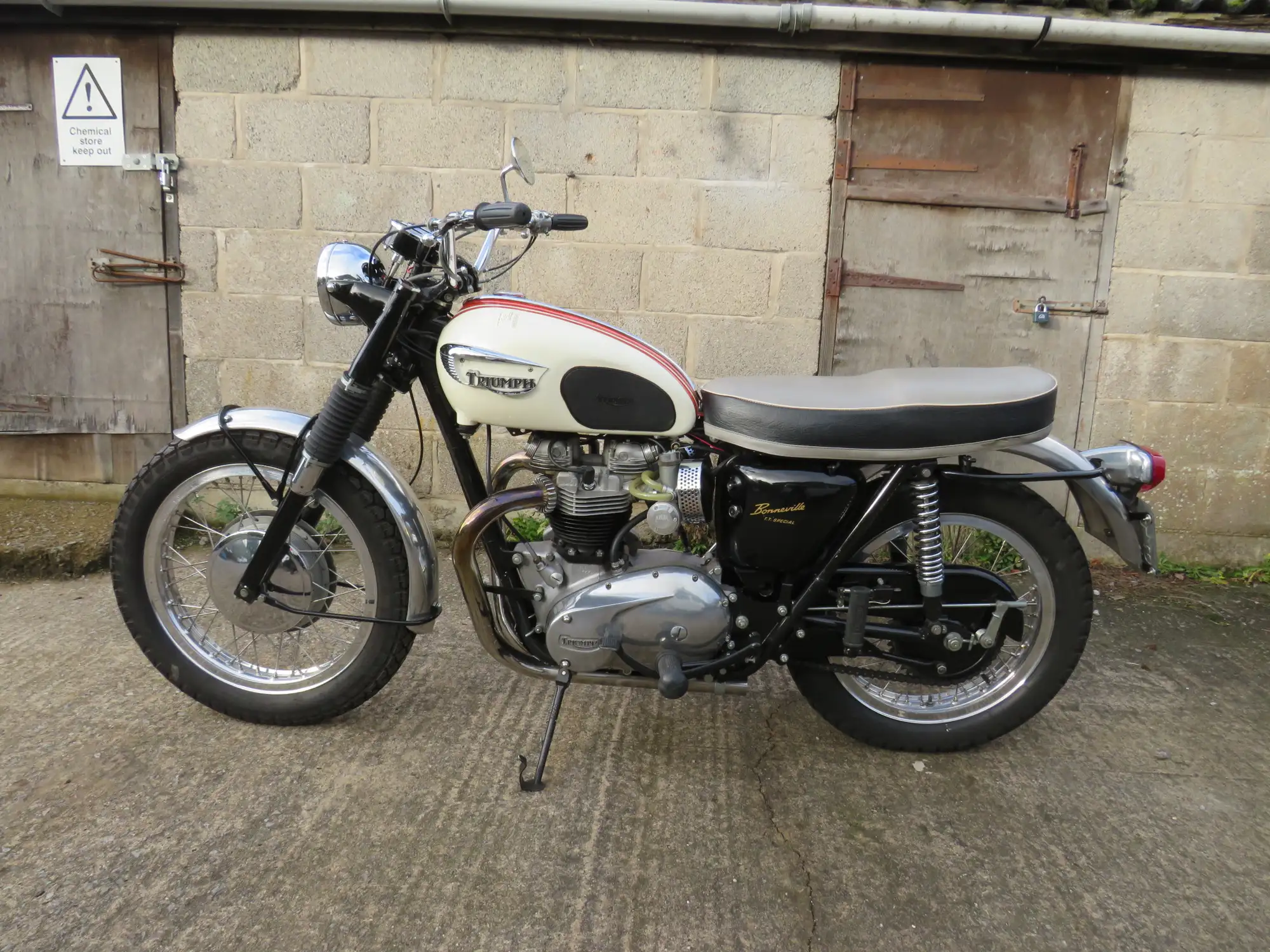 1966 Triumph T120 Bonneville TT Special 649cc-Sold
