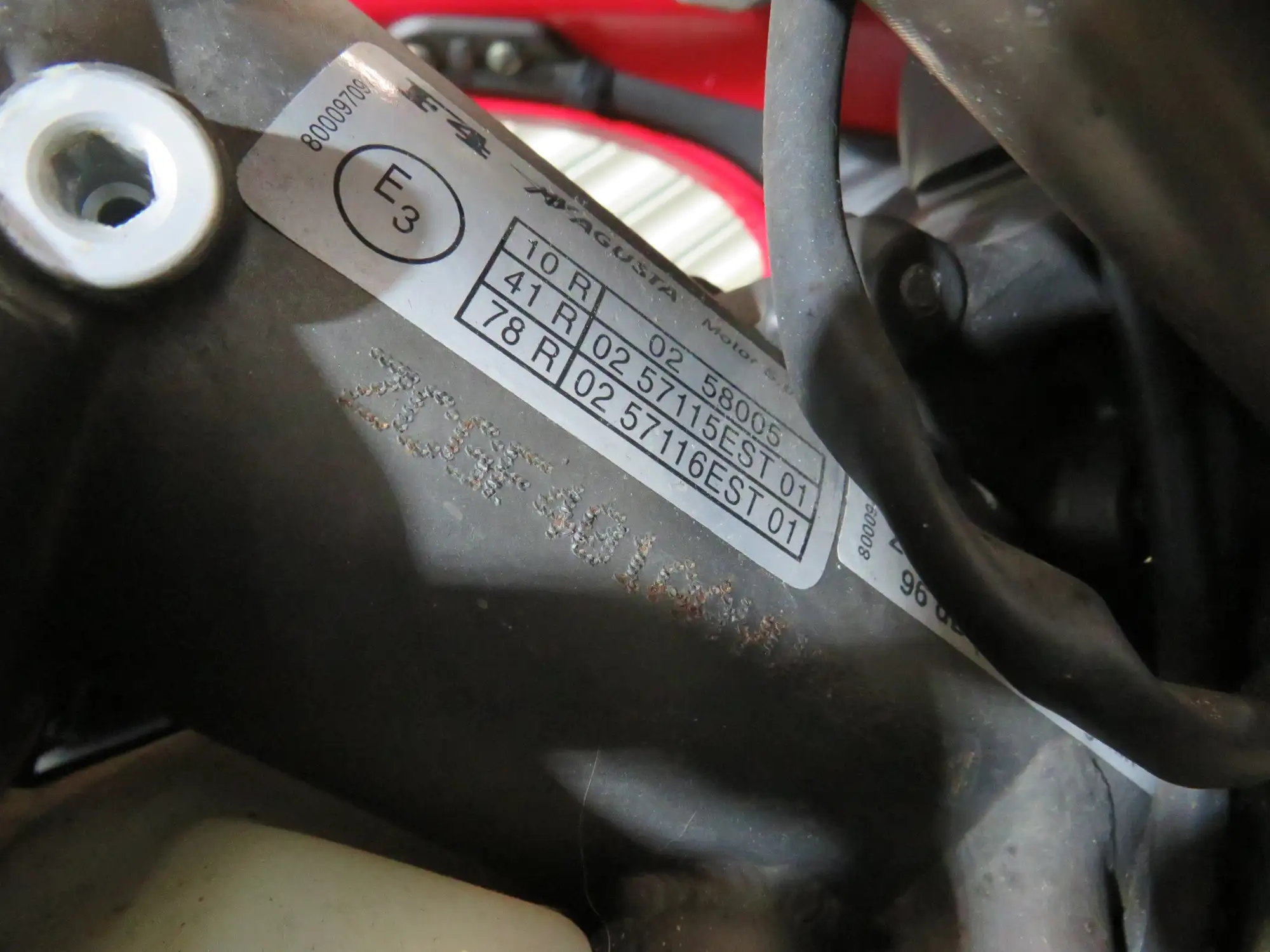 2001 MV Agusta 750 F4 749cc-For Sale