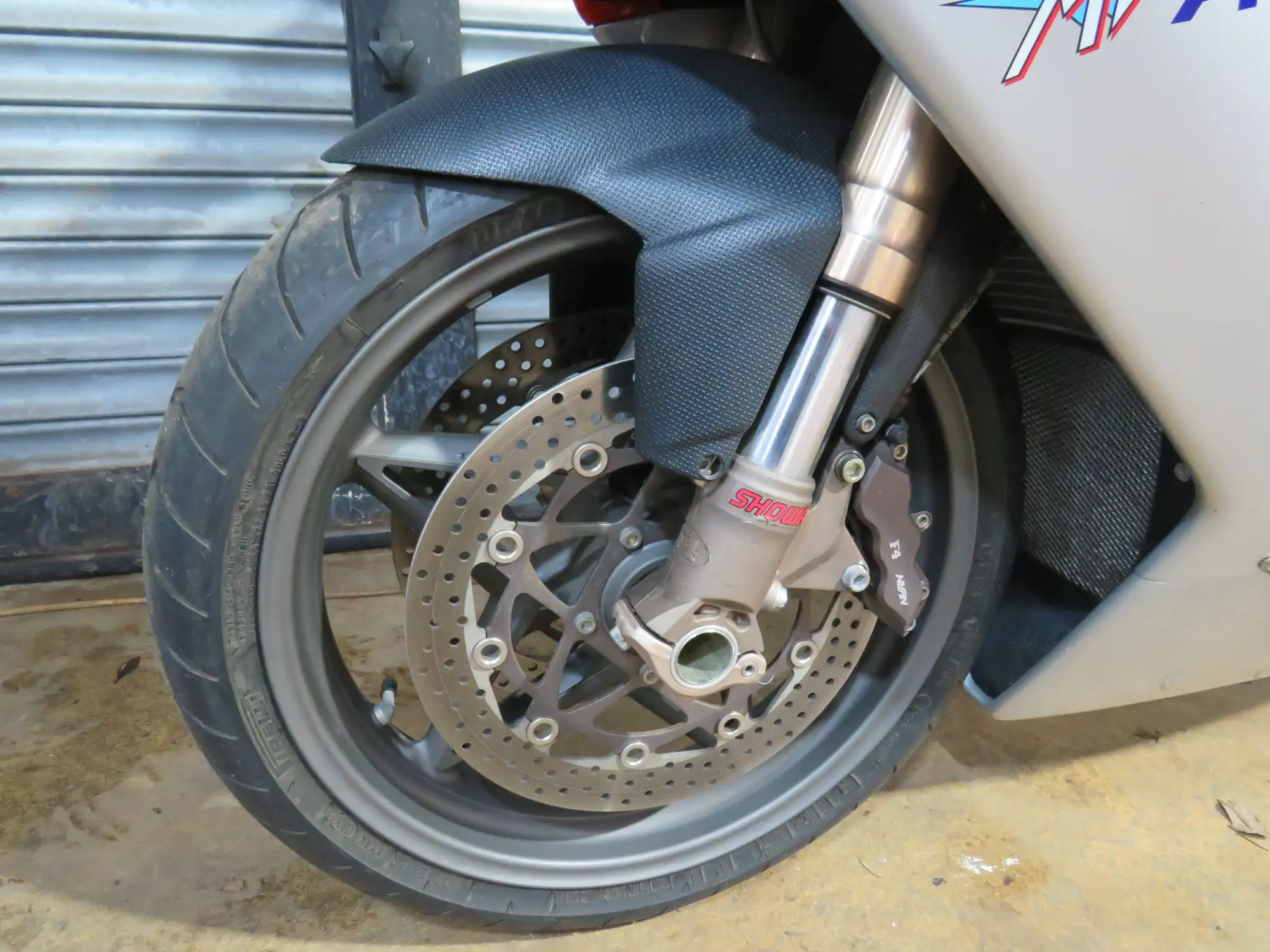 2001 MV Agusta 750 F4 749cc-For Sale