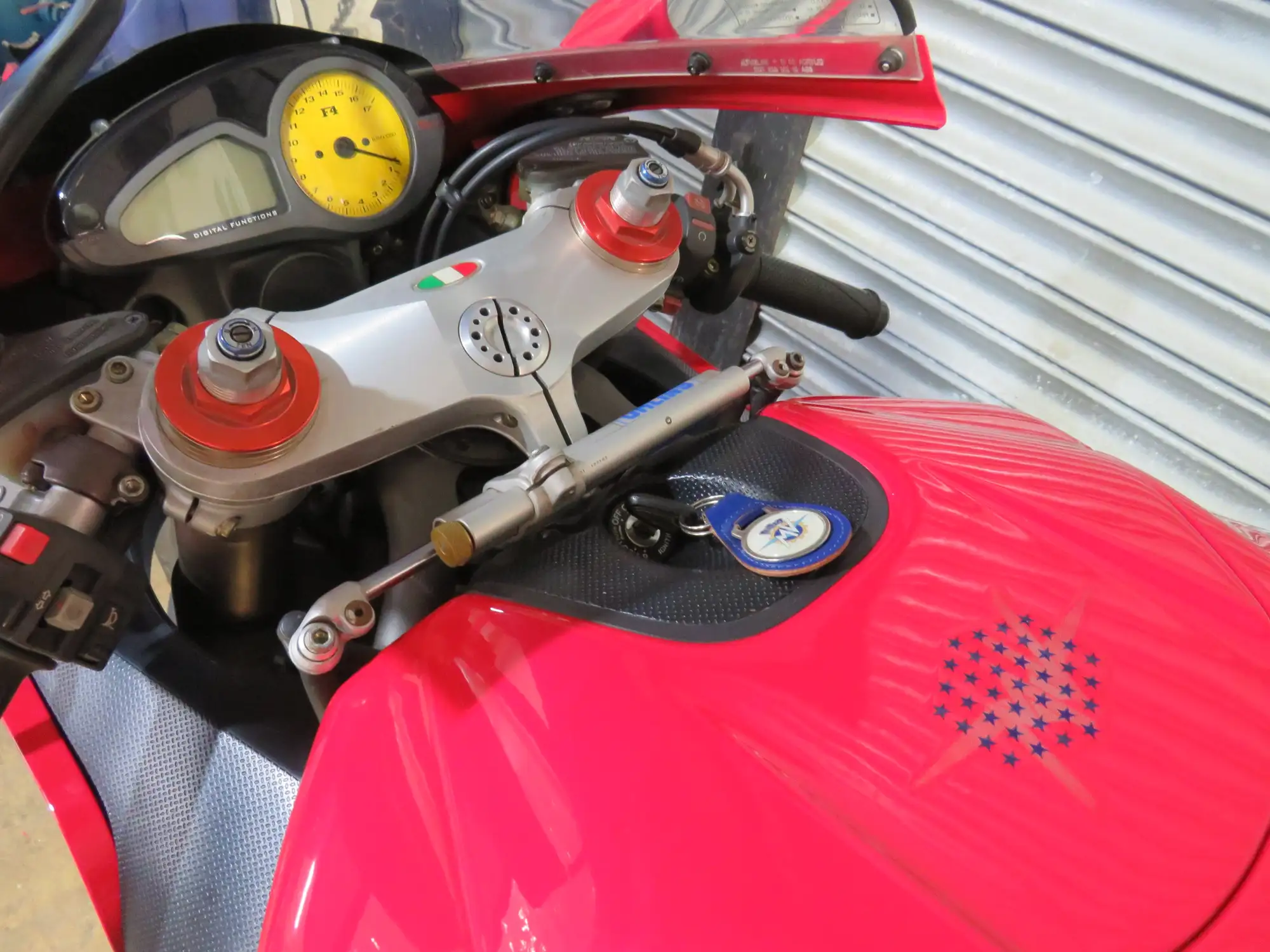 2001 MV Agusta 750 F4 749cc-For Sale