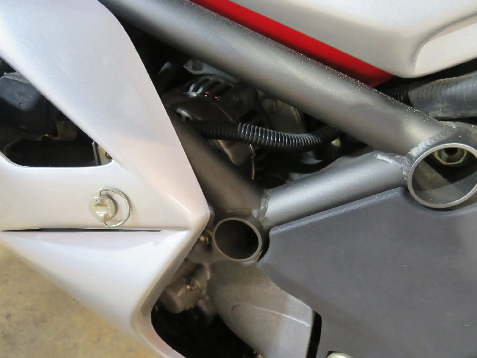 2001 MV Agusta 750 F4 749cc-For Sale