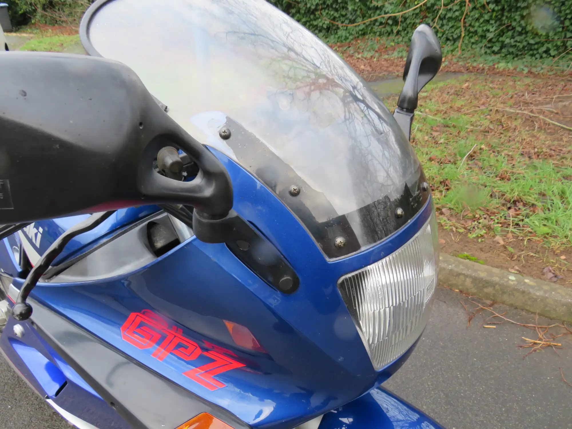 1988 Kawasaki GPZ1000RX 997cc-Sold