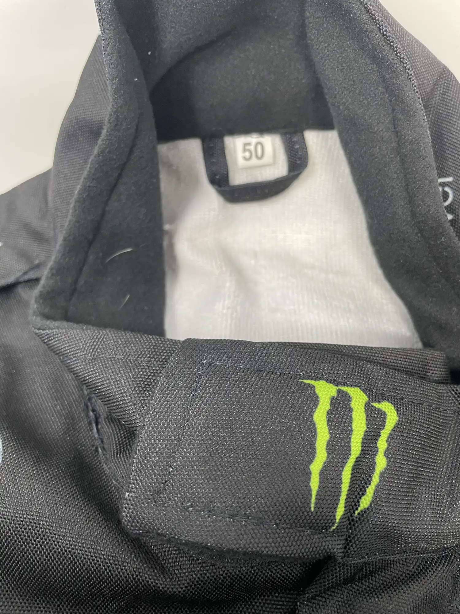 2023dL wisdH mi ton- ign ddR p ic dR c d uitd-Sold    