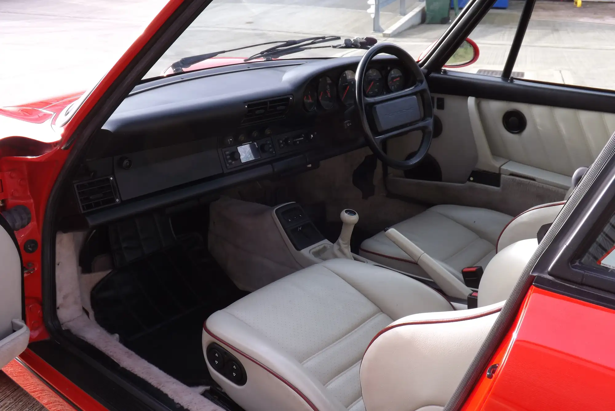 1989 Porsche 911 (964) C4-Sold