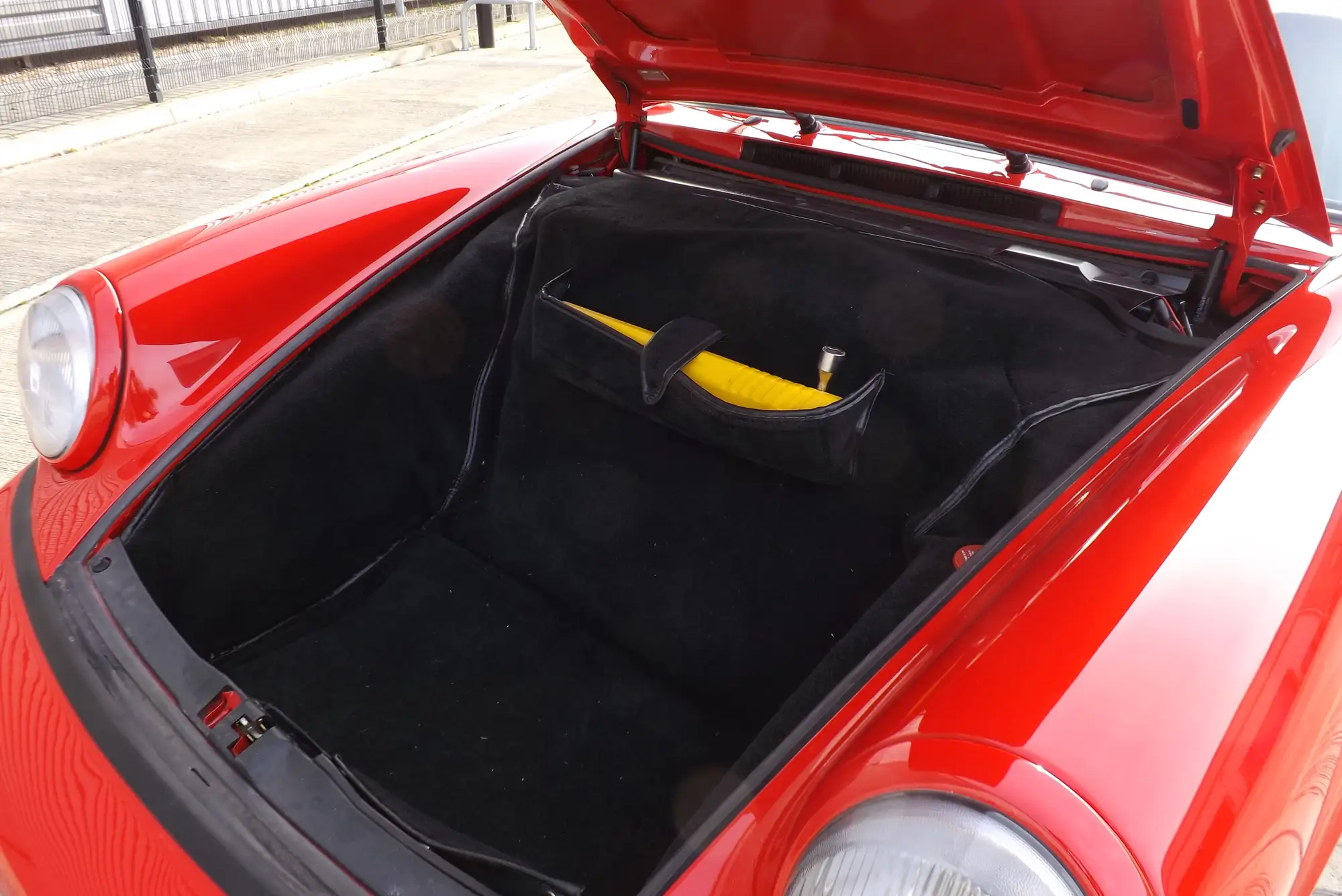 1989 Porsche 911 (964) C4-Sold