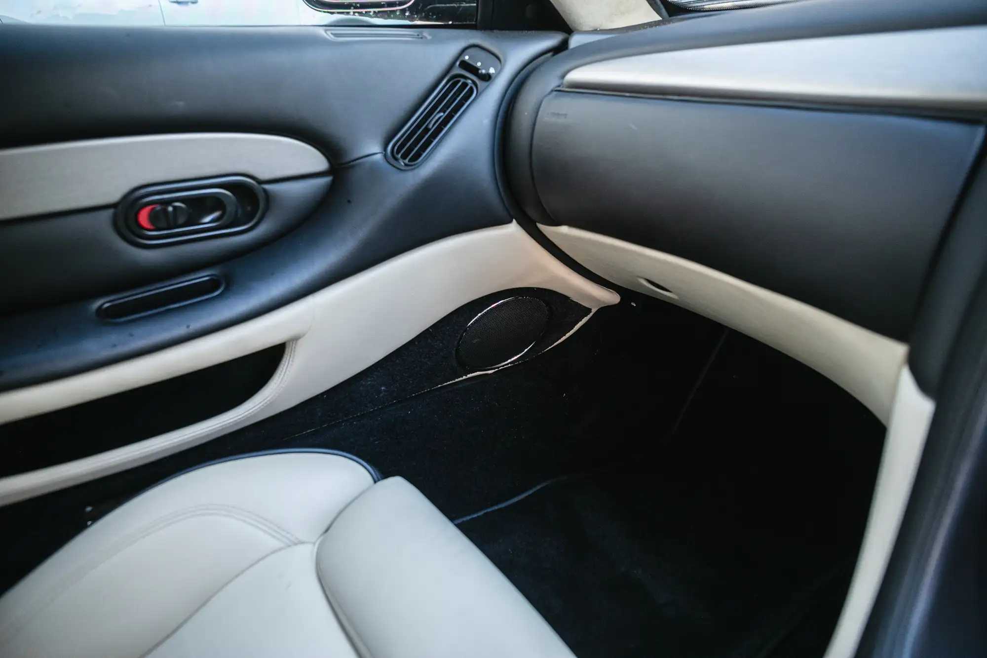 2001 Aston Martin DB7 Vantage Volante-For Sale