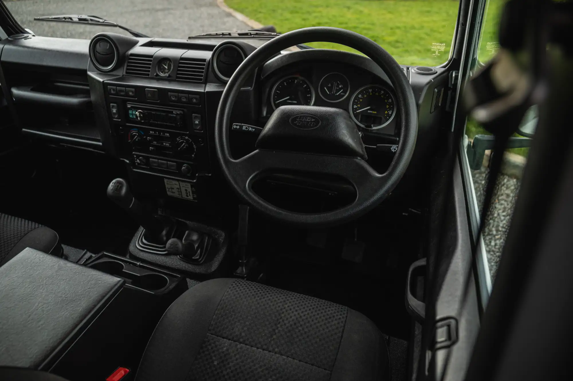 2014 Land Rover Defender 110 2.2-Litre Station Wagon (7-seat-Sold