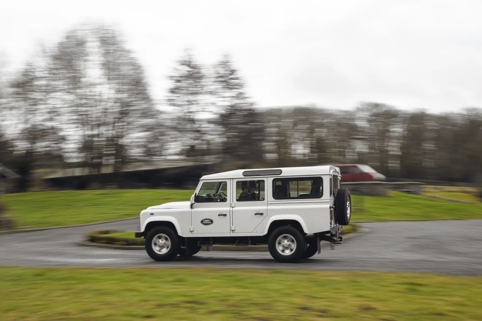 2014 Land Rover Defender 110 2.2-Litre Station Wagon (7-seat-Sold