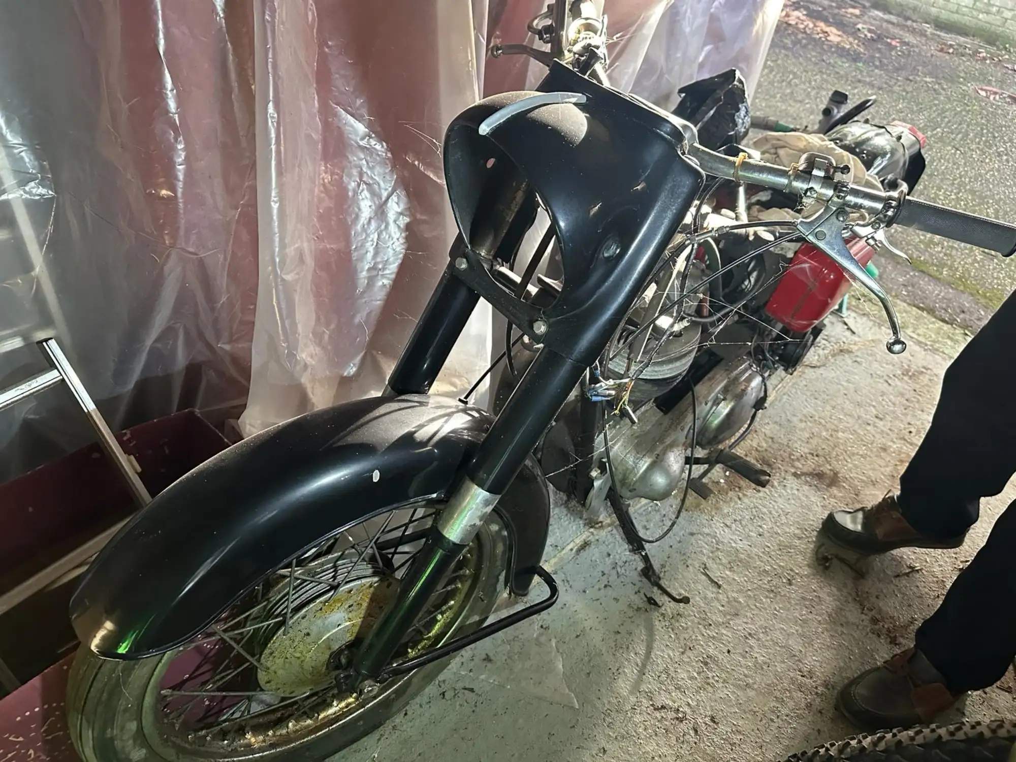 1959 Ariel Red Hunter 350cc-Sold