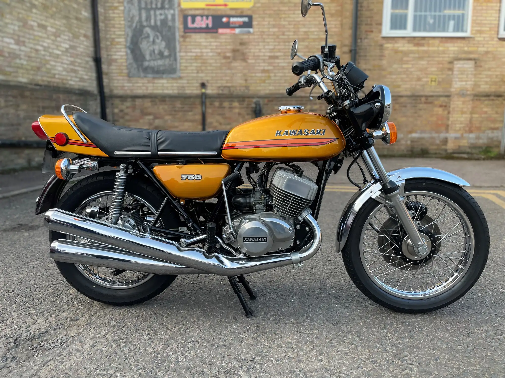 Iconic Auctioneers | 1972 Kawasaki H2A 748cc-Sold