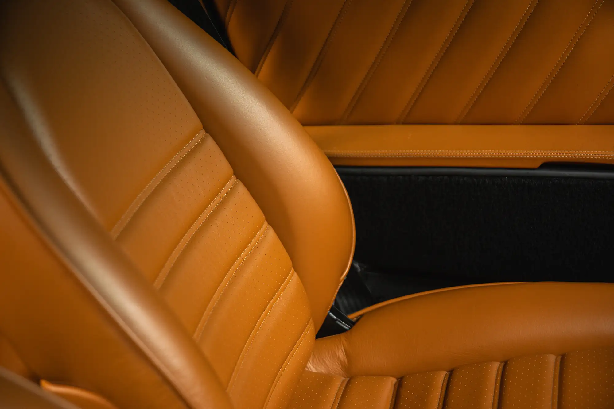 1987 Porsche 911 Carrera 3.2 SuperSport Coupé-Sold