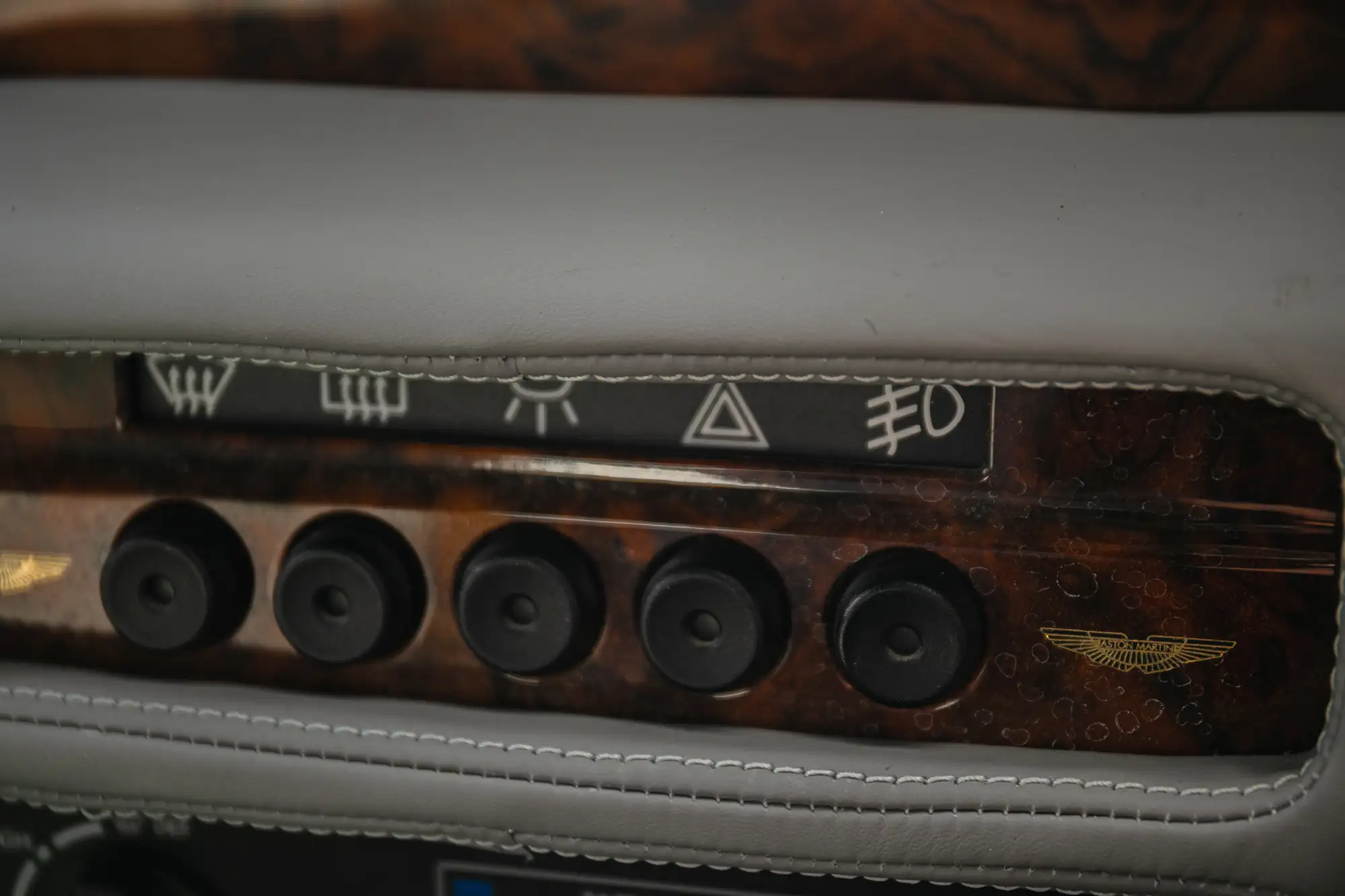 1990 Aston Martin Virage -Sold